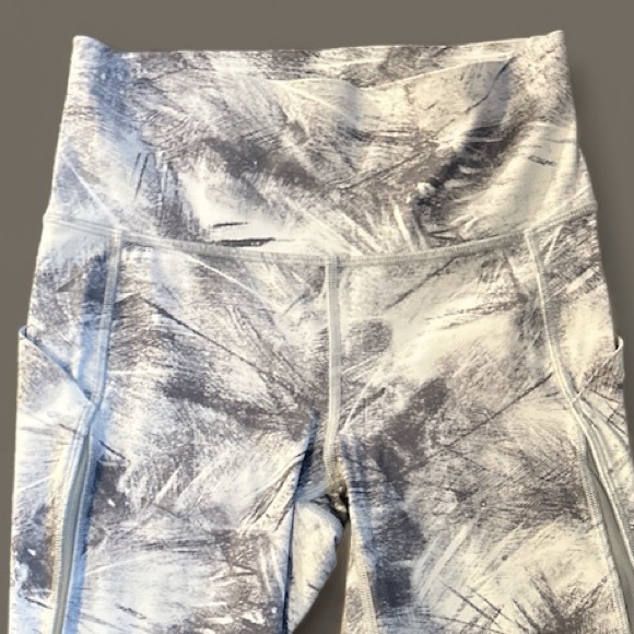 Lululemon leggings - Picture 2 of 4